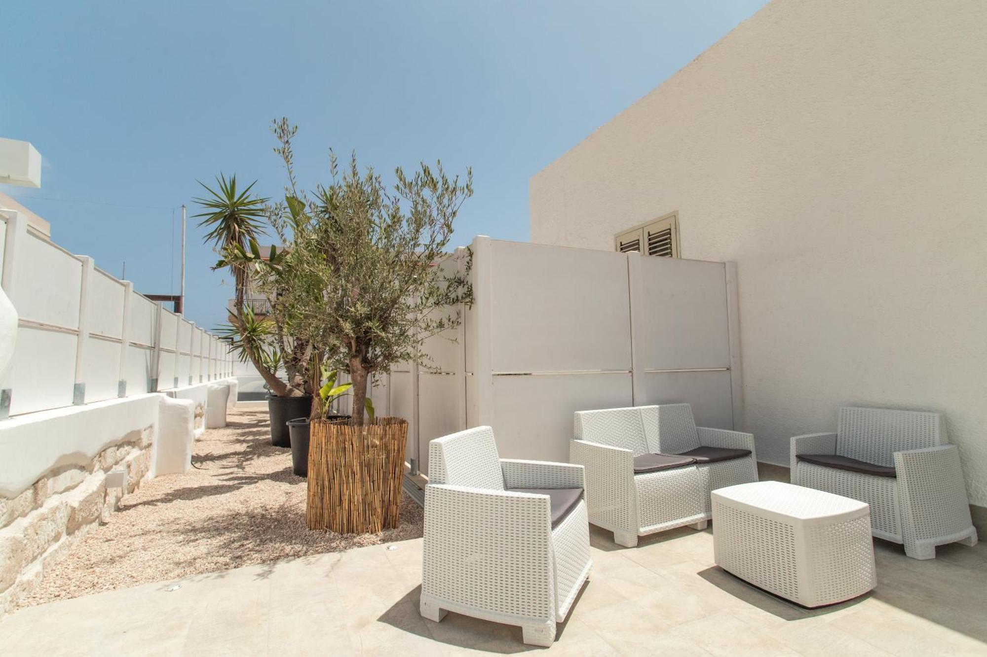 Le Grotte Hotel Lampedusa Eksteriør billede