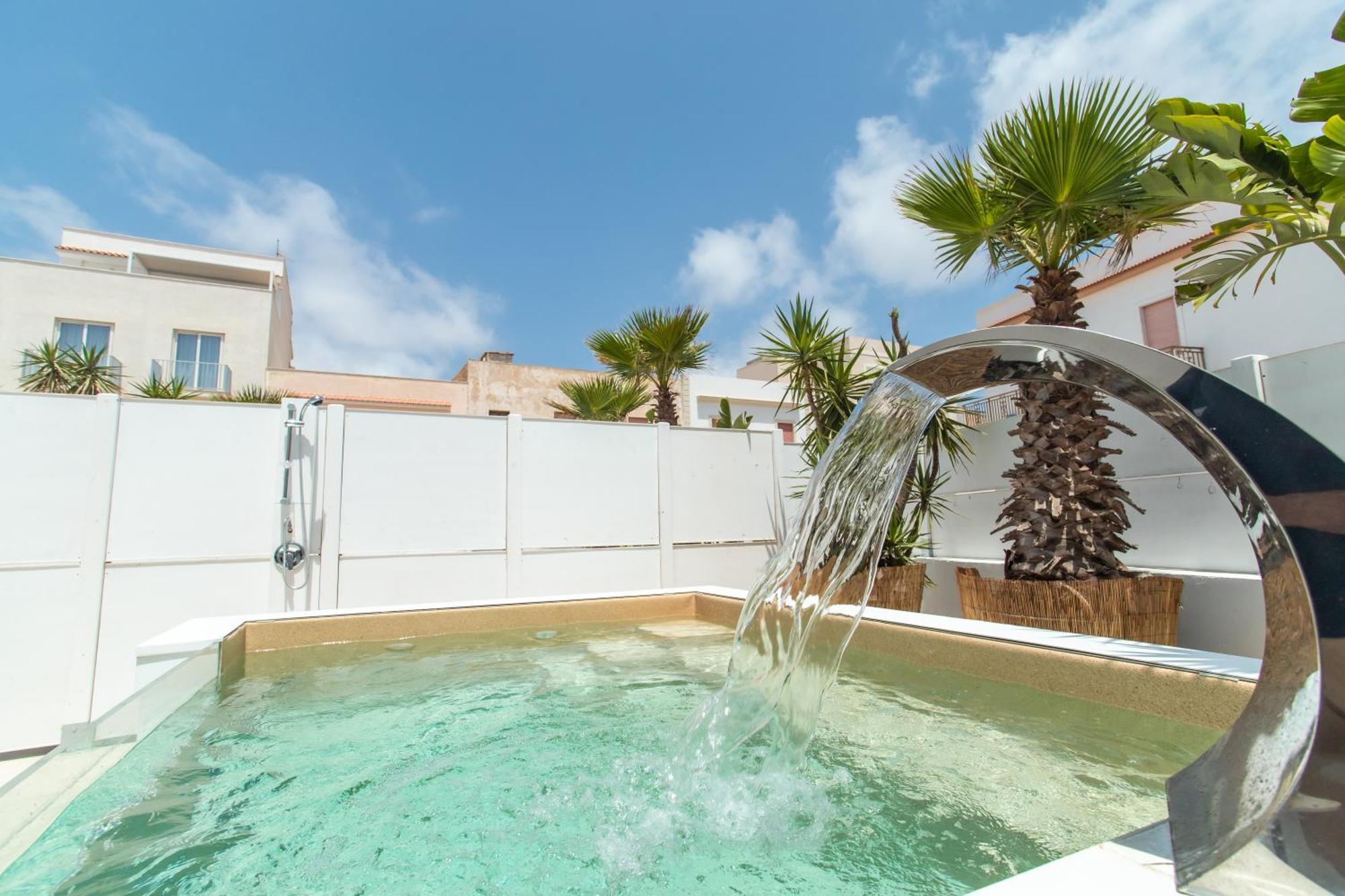 Le Grotte Hotel Lampedusa Eksteriør billede