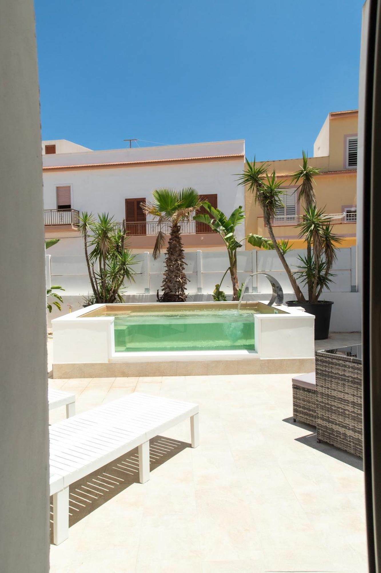 Le Grotte Hotel Lampedusa Eksteriør billede